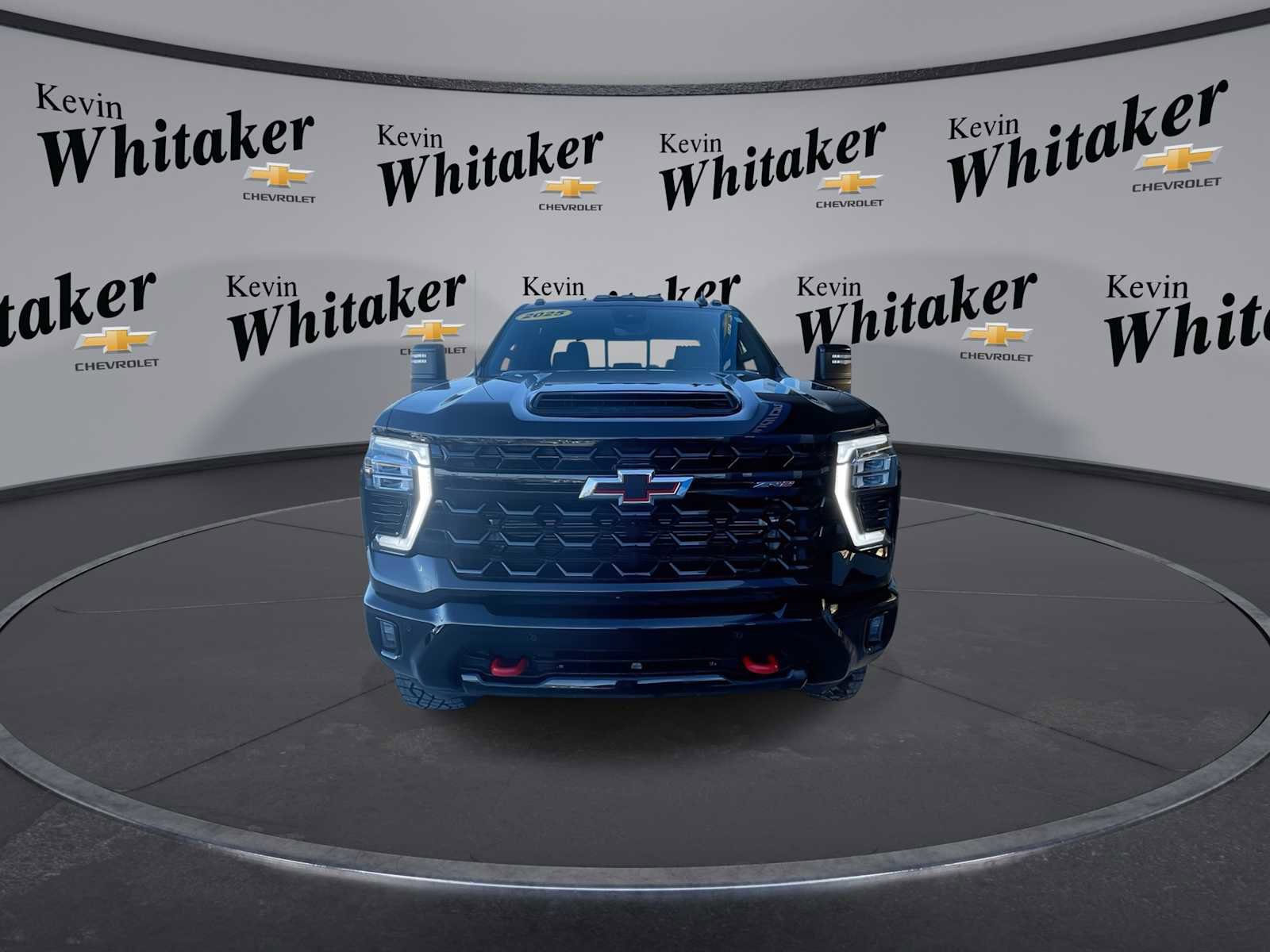 Used 2025 Chevrolet Silverado 2500 ZR2 w/ Technology Package image 3