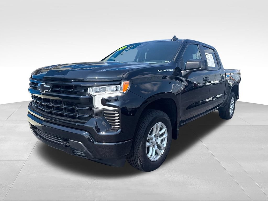 Used 2023 Chevrolet Silverado 1500 RST w/ Protection Package AWD/4WD image 2