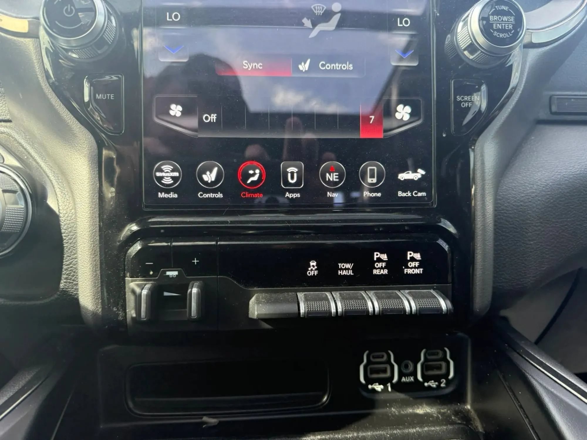 Used 2020 RAM 1500 Sport w/ Alpine Leather & Sound Group AWD/4WD image 14