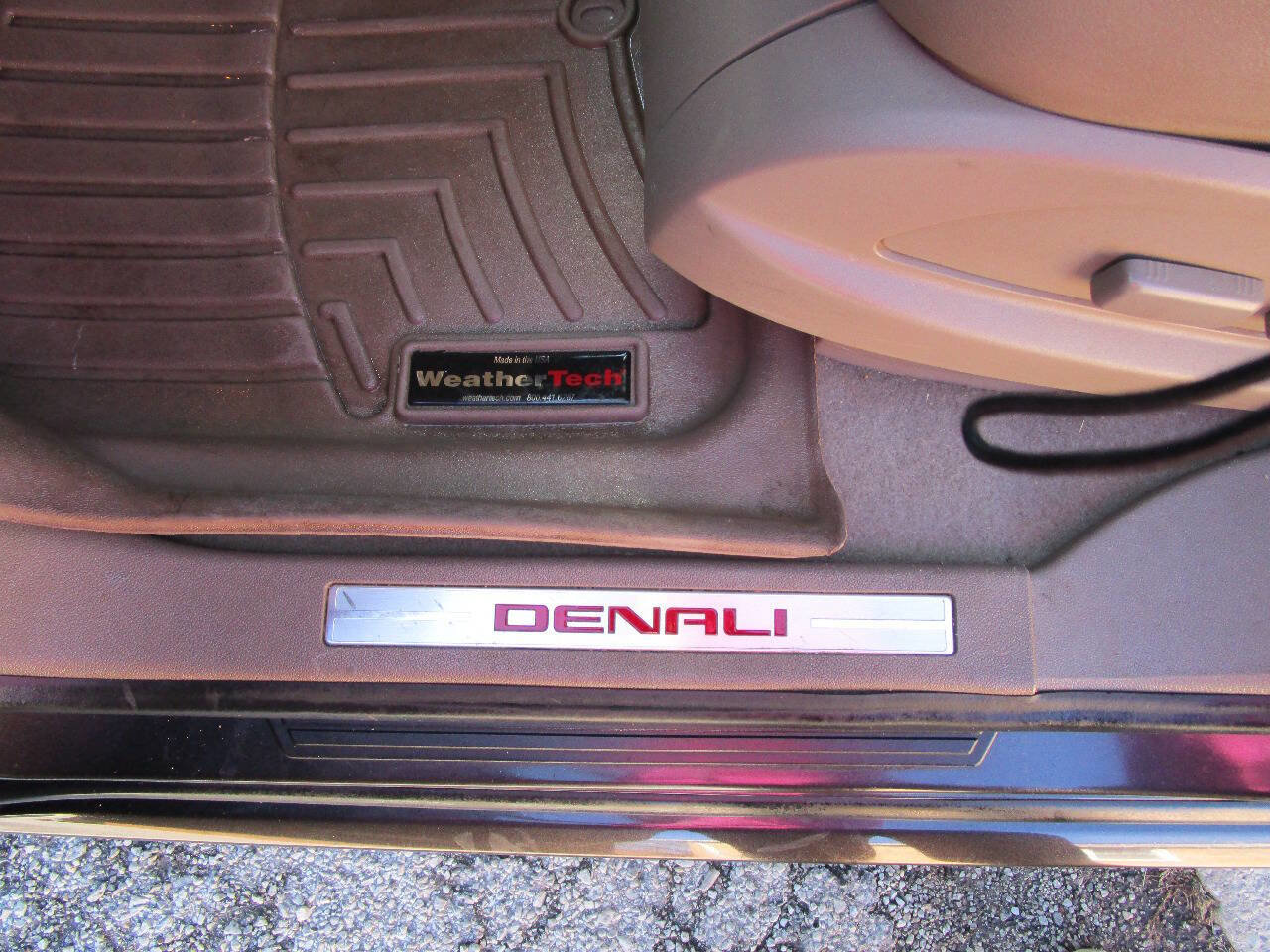 Used 2015 GMC Acadia Denali image 11