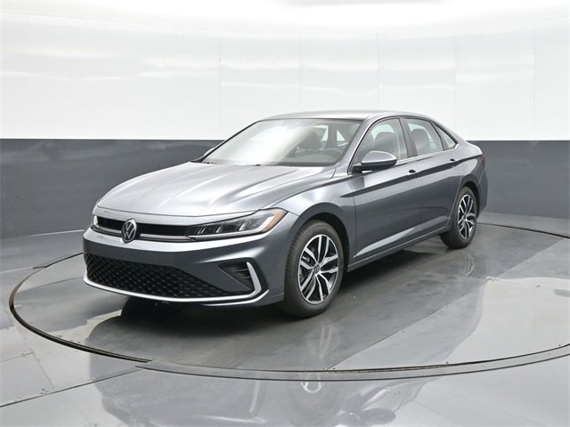 New 2026 Volkswagen Jetta SE image 3