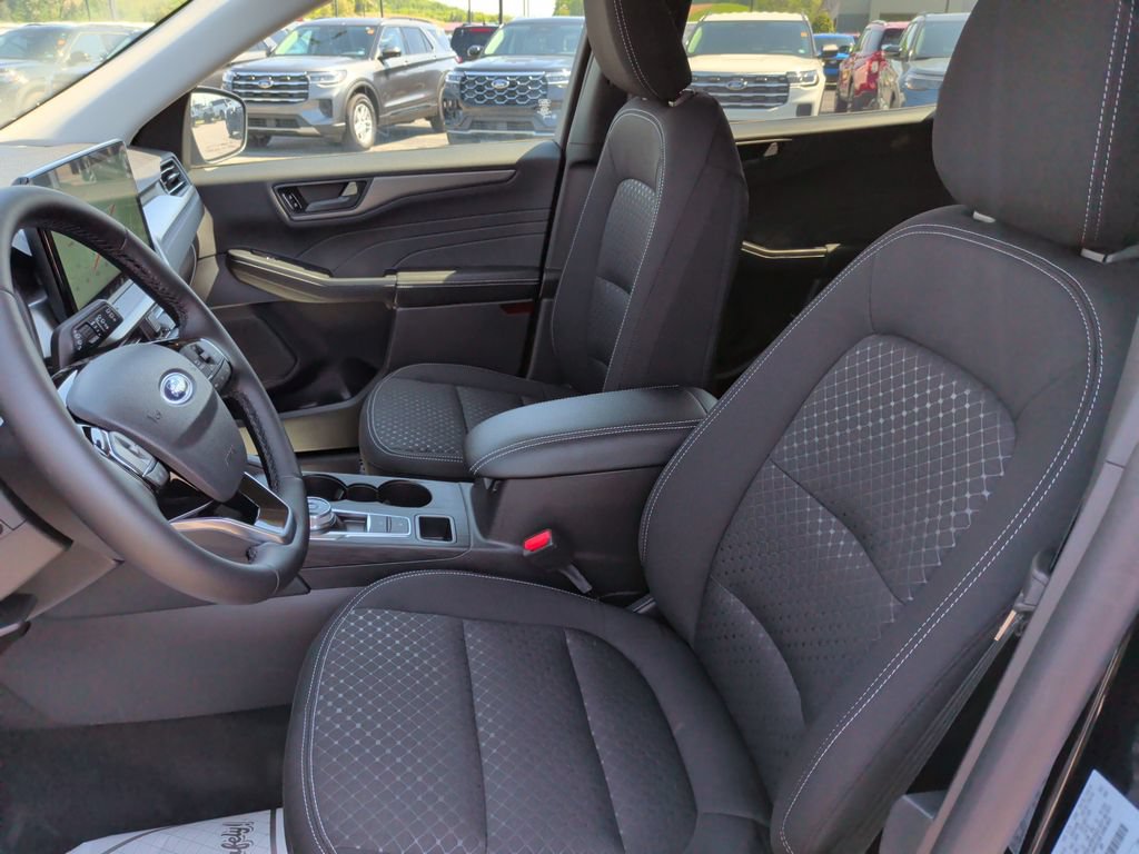 New 2026 Ford Escape Active w/ Tech Pack #1 AWD/4WD image 16