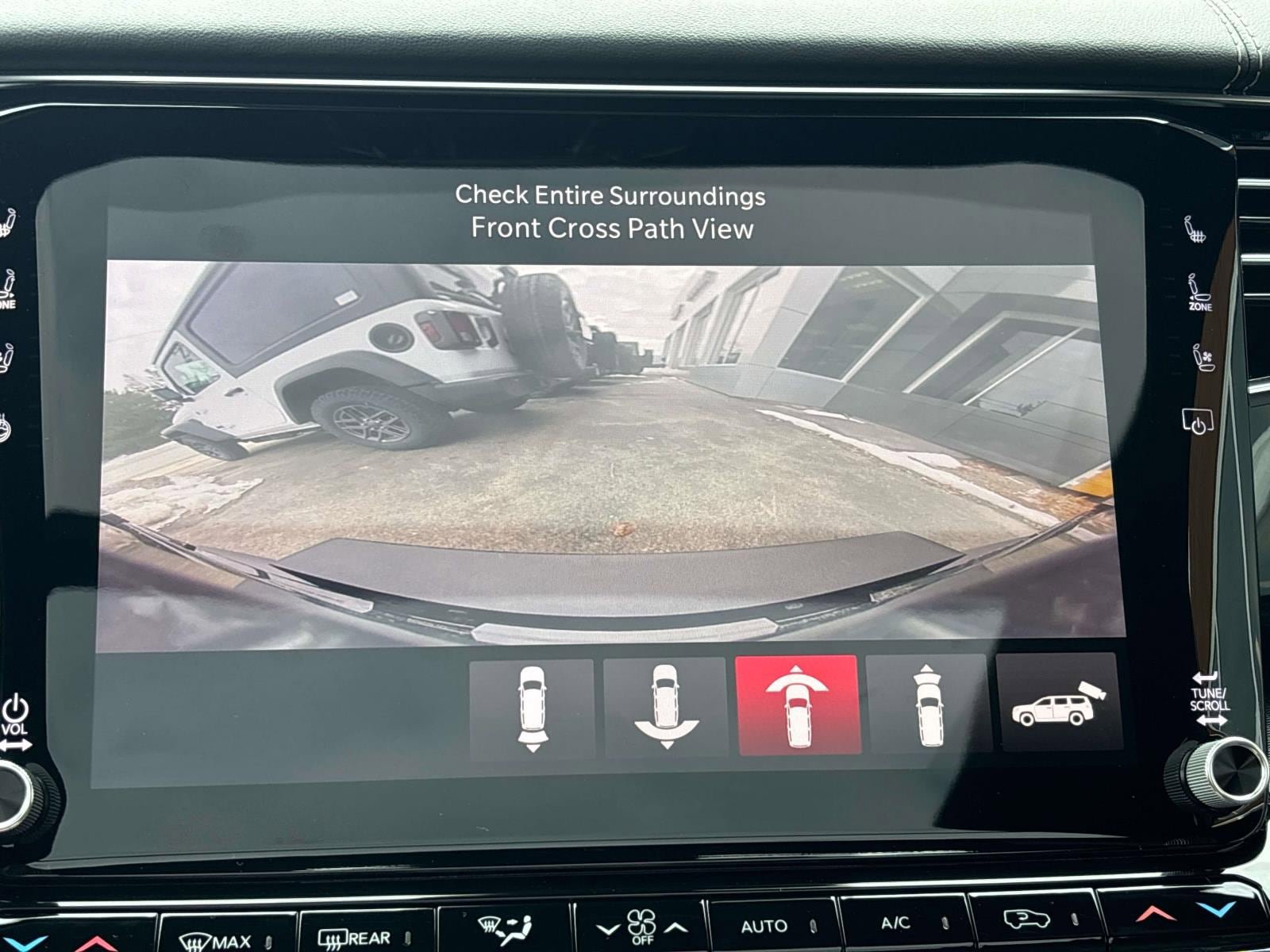 New 2026 Jeep Grand Wagoneer Summit w/ Premium Group III image 17
