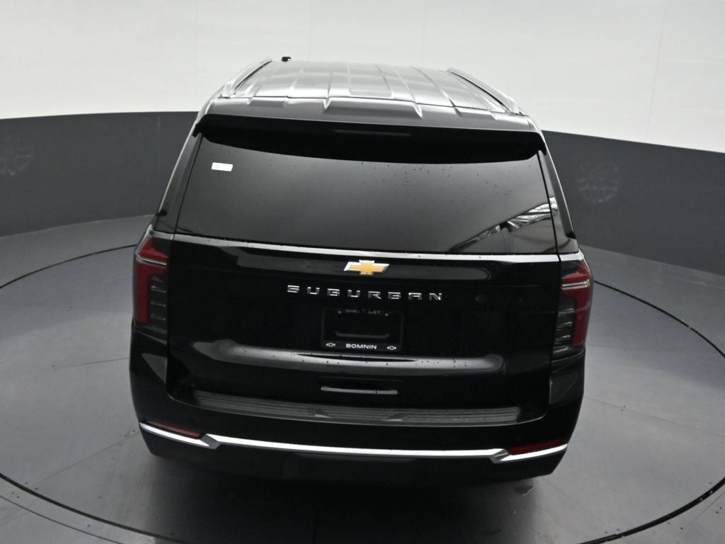 Used 2025 Chevrolet Suburban LS RWD image 20