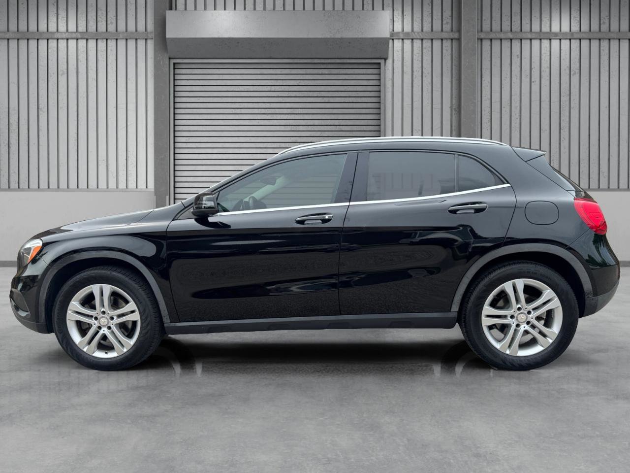 Used 2017 Mercedes-Benz GLA 250 image 28