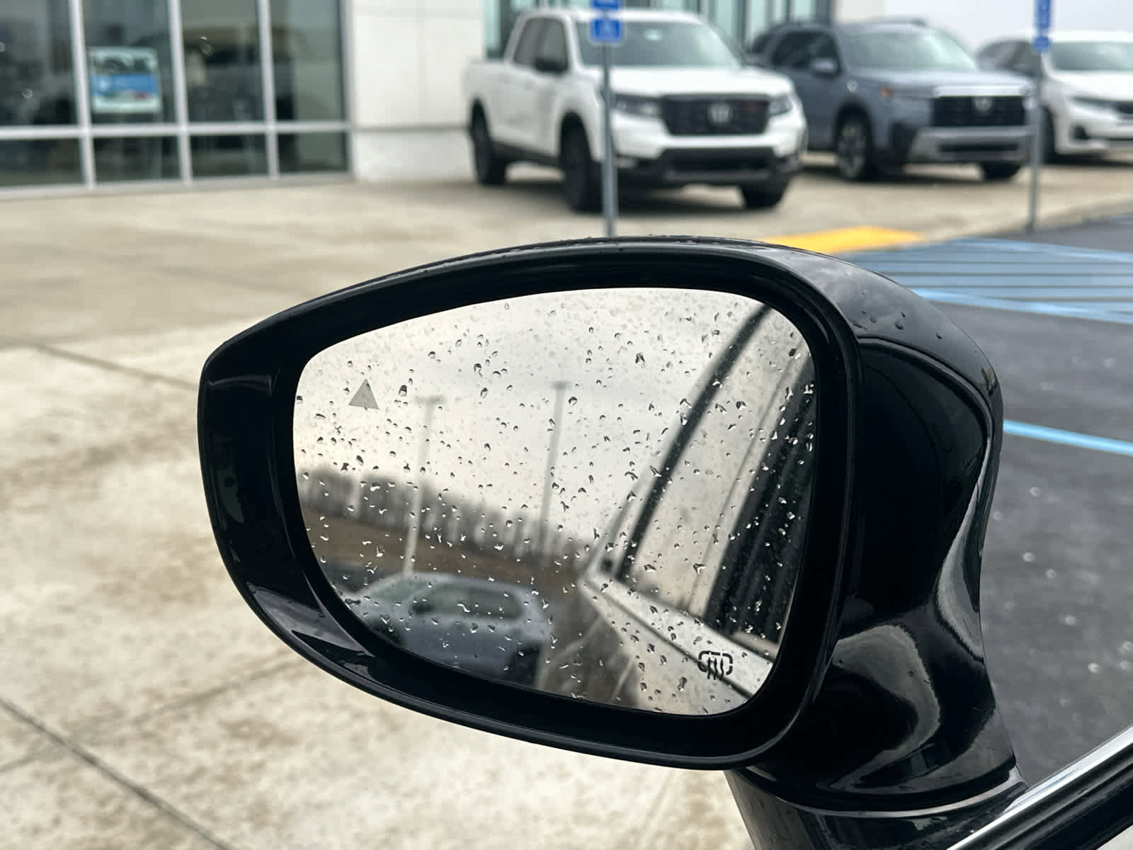 Used 2024 Chrysler Pacifica Touring-L image 40