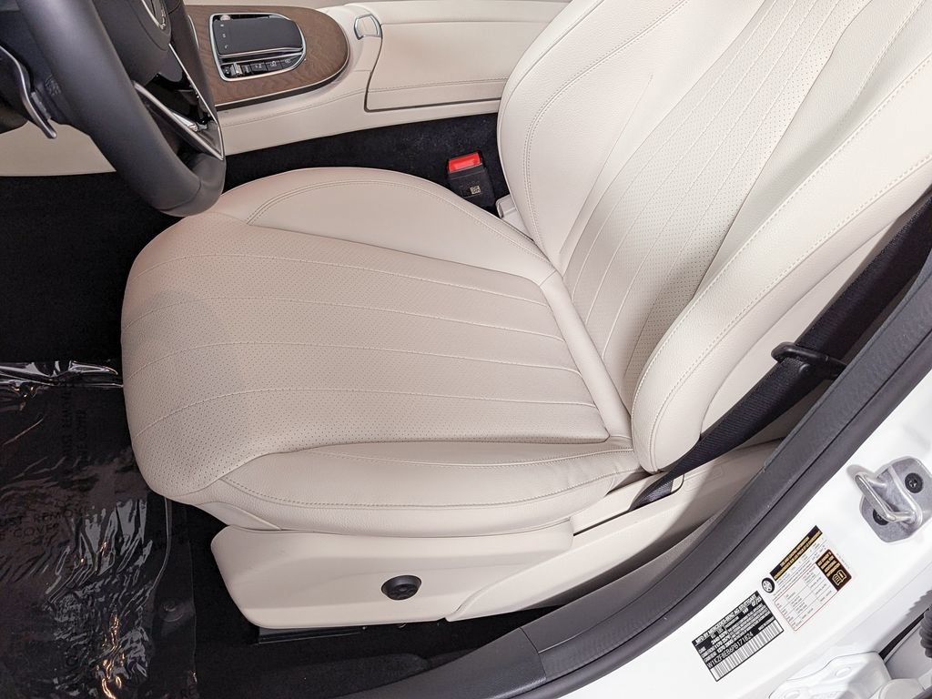 Used 2023 Mercedes-Benz E 350 4MATIC Sedan image 19