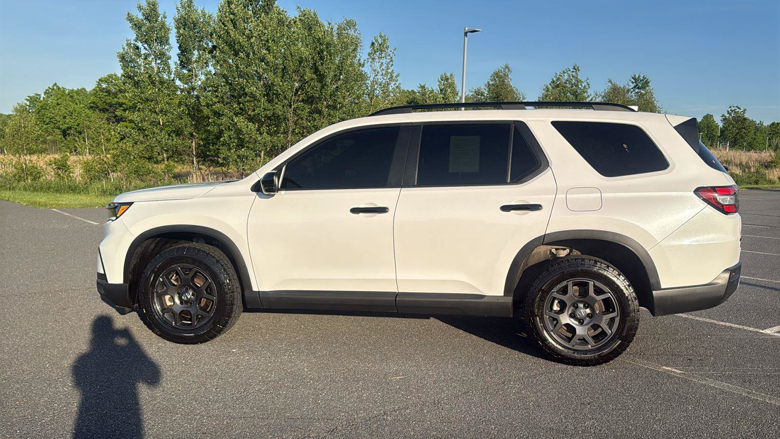 Used 2023 Honda Pilot TrailSport image 13