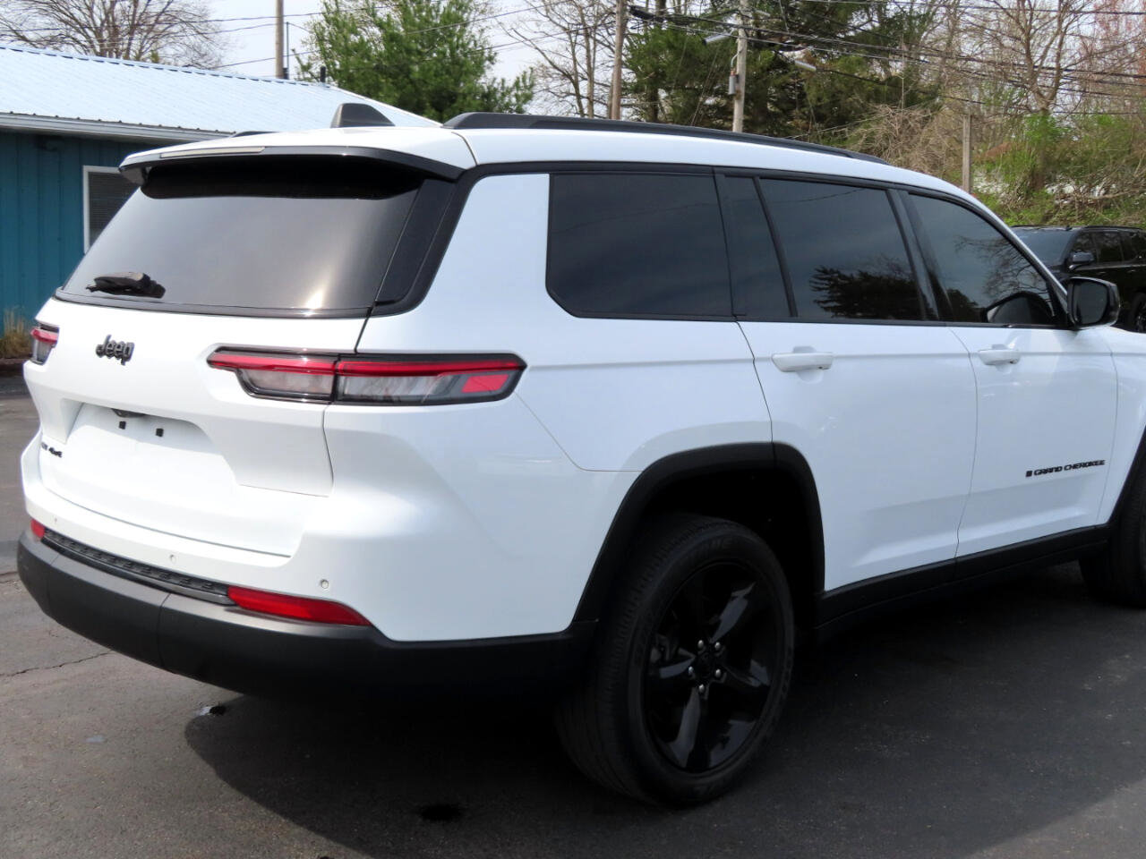Used 2021 Jeep Grand Cherokee L Laredo image 16