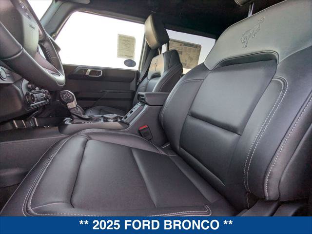 New 2025 Ford Bronco Badlands AWD/4WD image 13