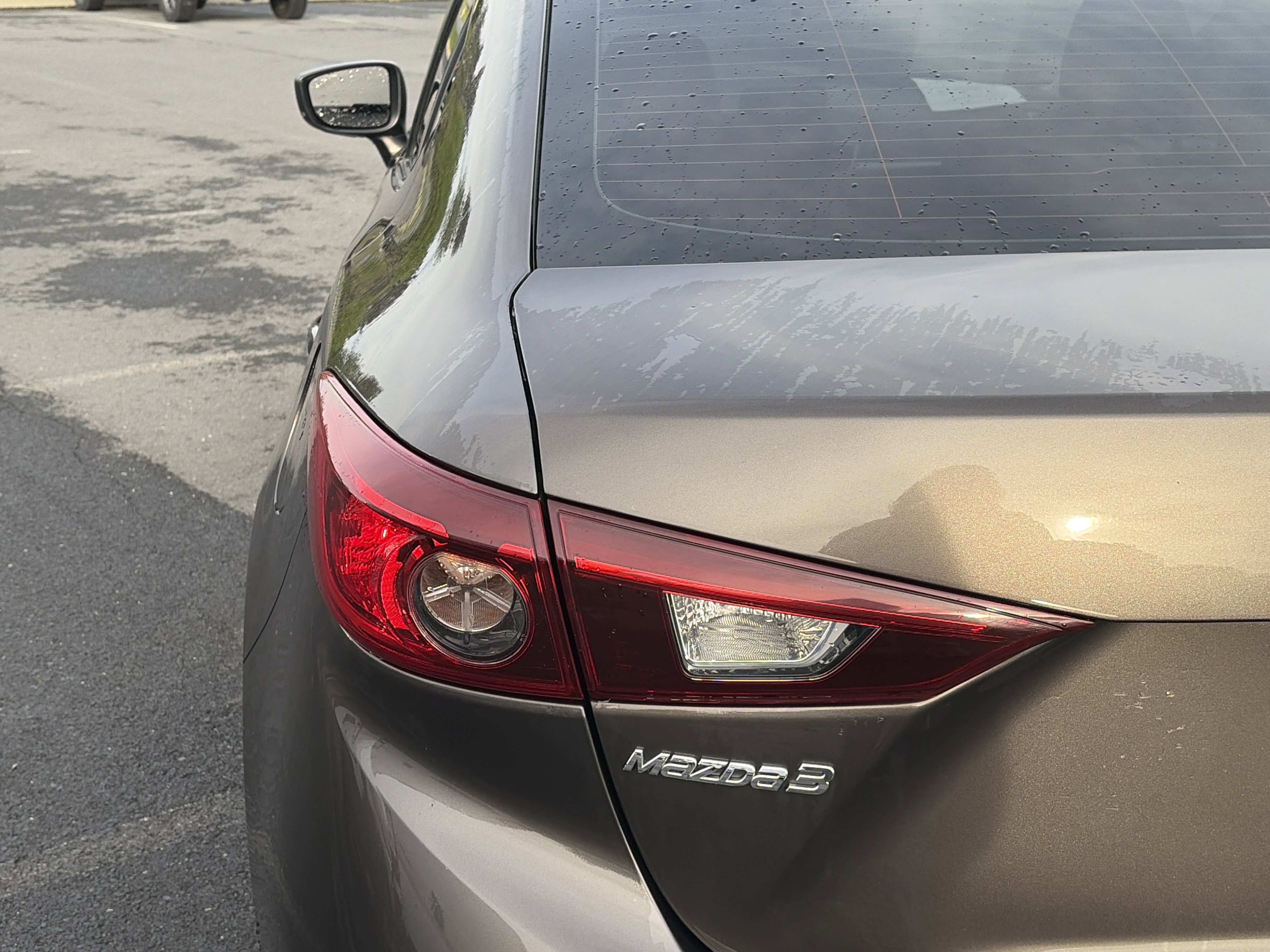 Used 2017 MAZDA MAZDA3 Touring FWD image 7