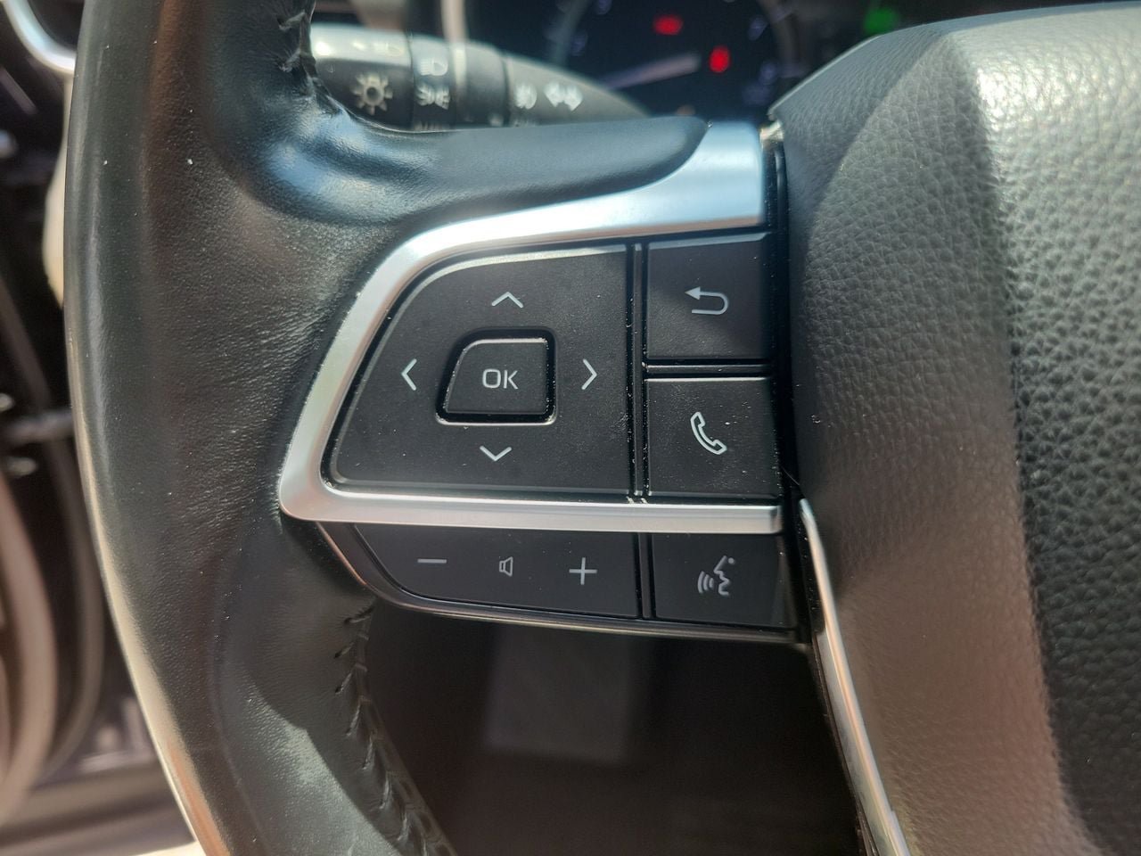 Used 2021 Toyota Highlander XLE FWD image 20