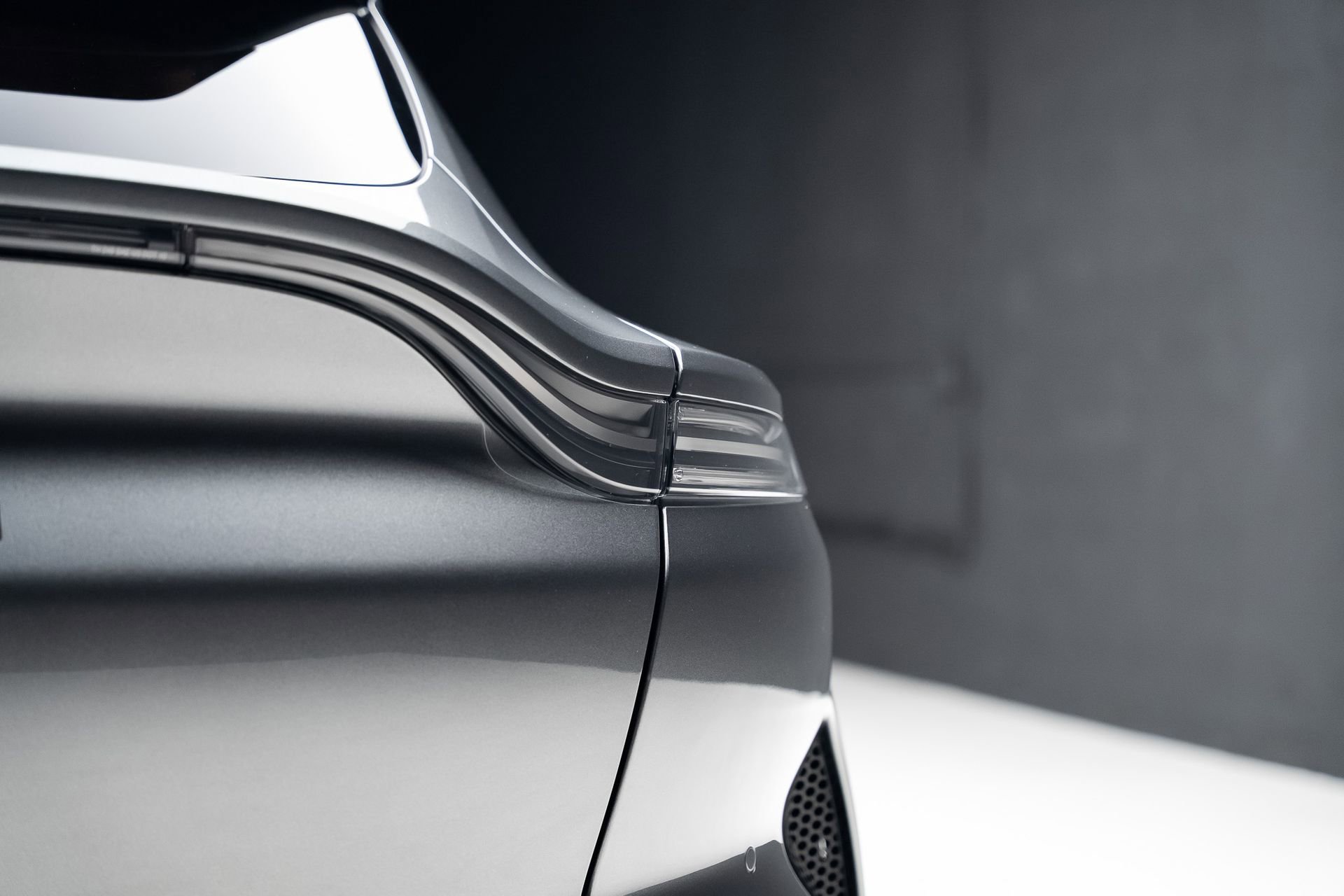 Used 2023 Aston Martin DBX 707 image 28