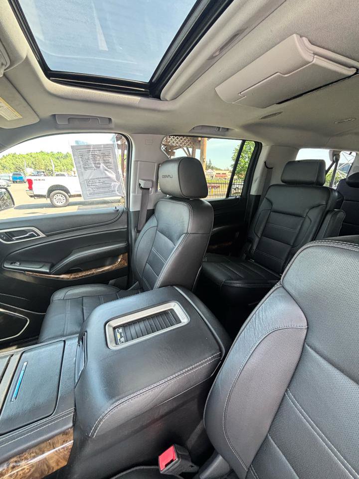 Used 2015 GMC Yukon XL Denali w/ Premium Package AWD/4WD image 25