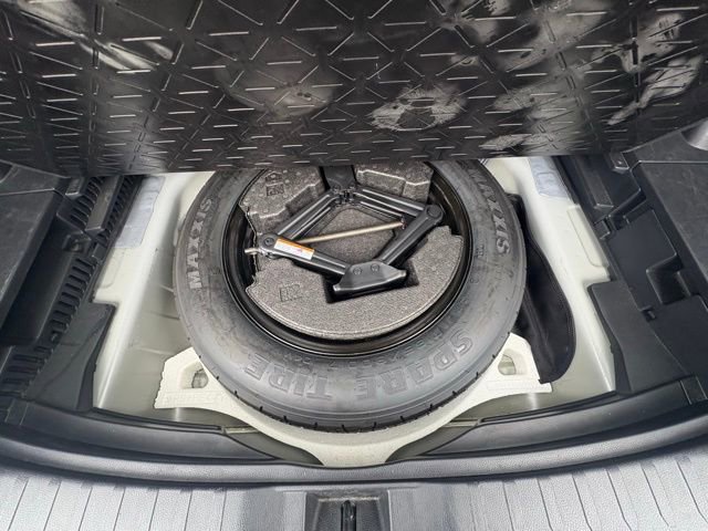 Used 2024 Toyota RAV4 LE AWD/4WD image 24