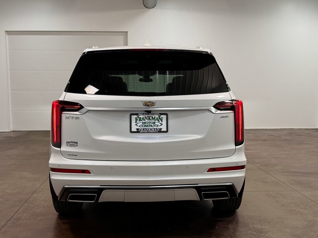 Used 2023 Cadillac XT6 Premium Luxury image 25