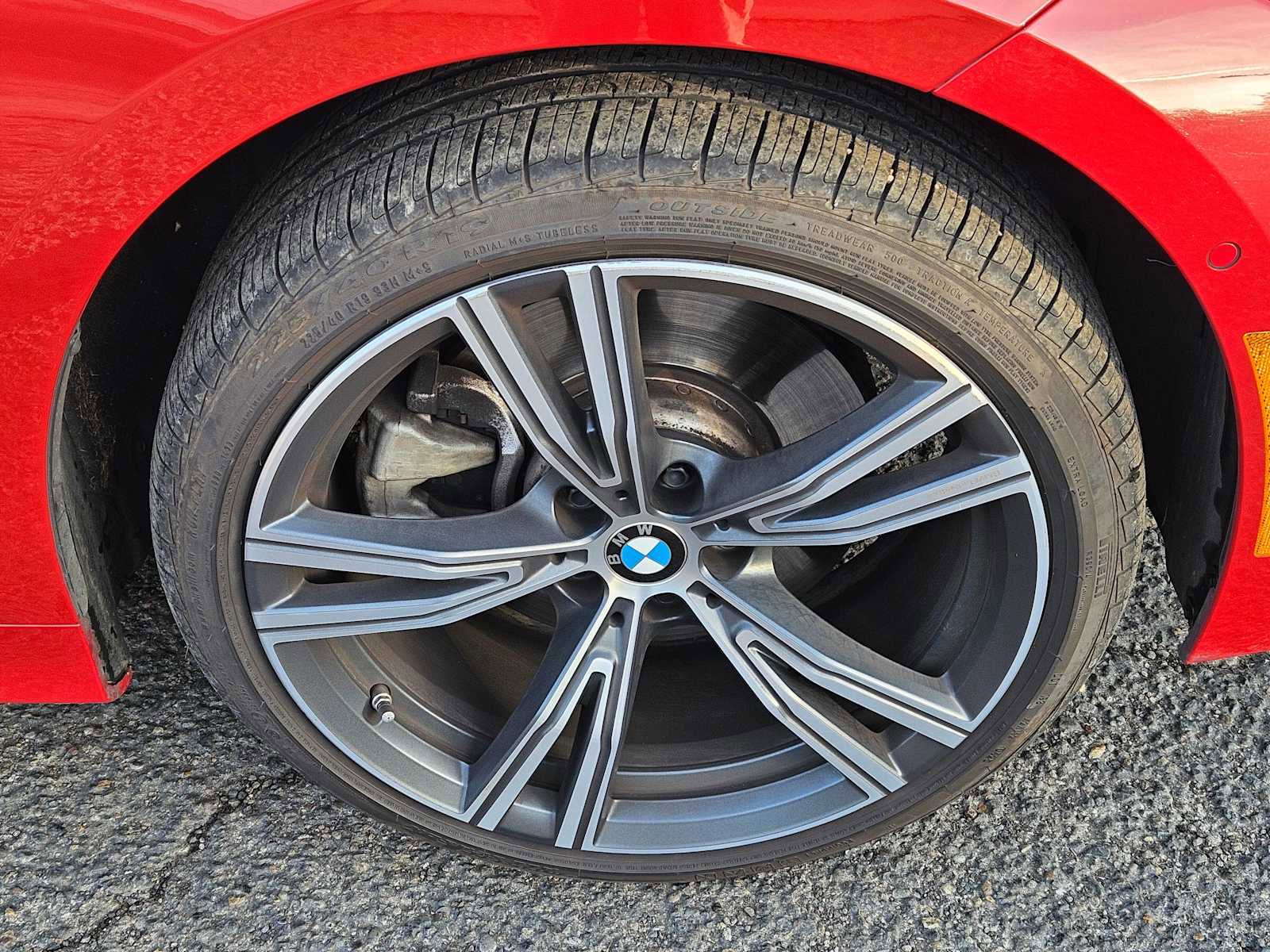 Used 2024 BMW 330i xDrive Sedan w/ Premium Package image 9