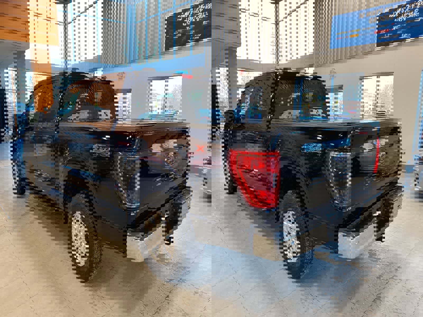 Used 2022 Ford F150 XLT image 3