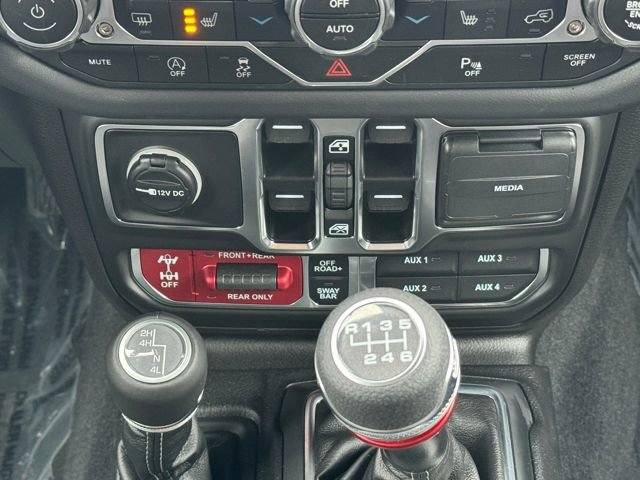 Used 2025 Jeep Wrangler Unlimited Rubicon w/ Steel Bumper Group image 23