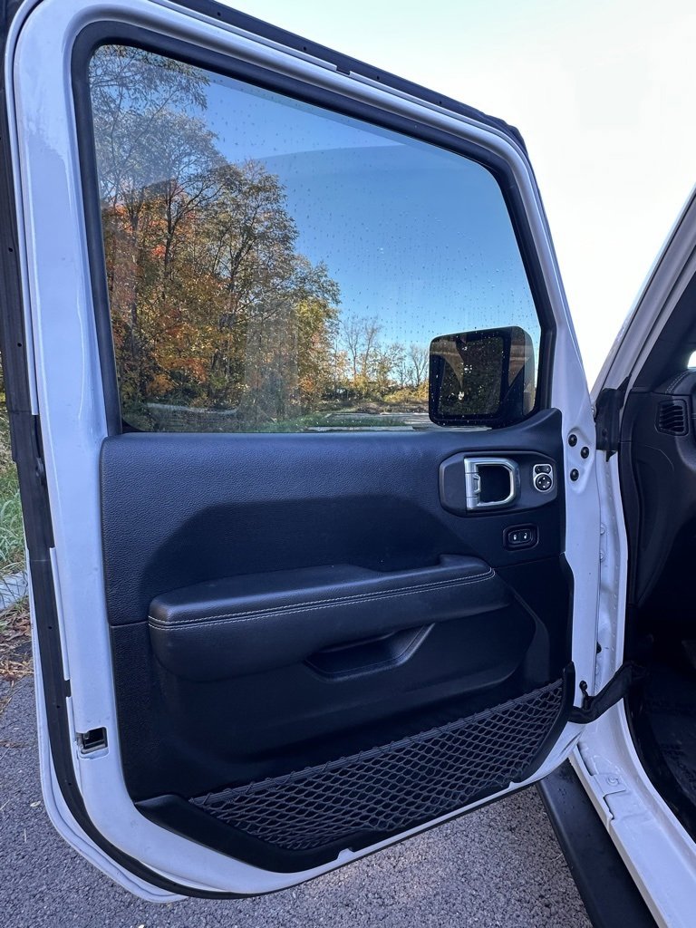 Used 2019 Jeep Wrangler Unlimited Sahara w/ Quick Order Package 24M Moab image 41