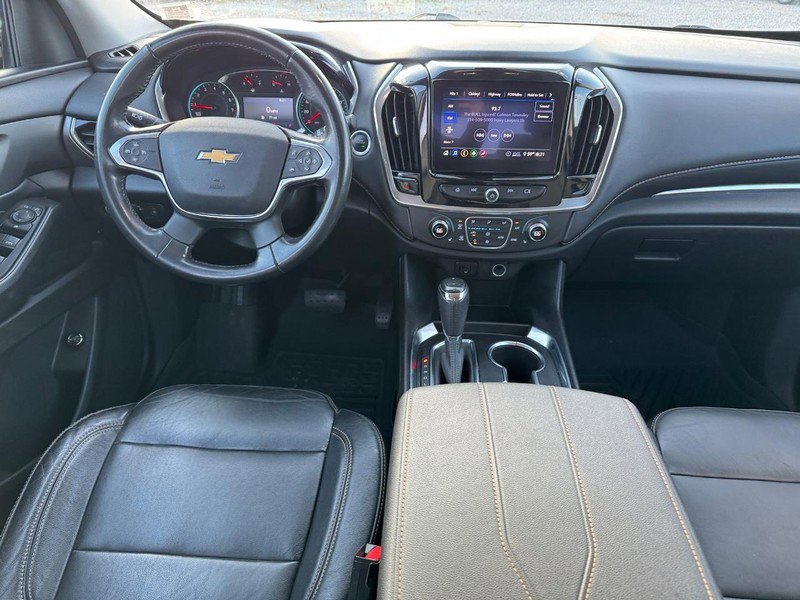 Used 2020 Chevrolet Traverse LT image 16