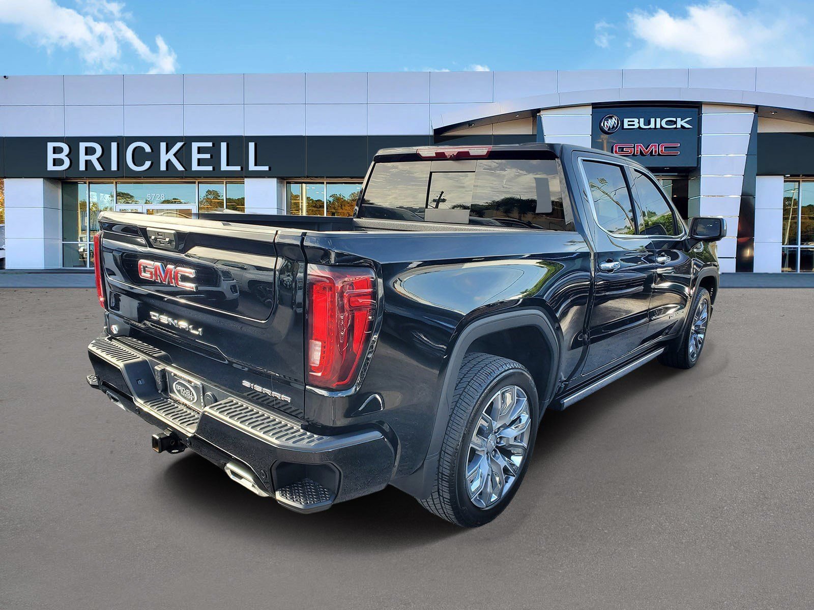 Used 2026 GMC Sierra 1500 Denali AWD/4WD image 3