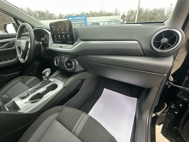 Certified 2024 Chevrolet Blazer LT w/ Convenience Package image 30