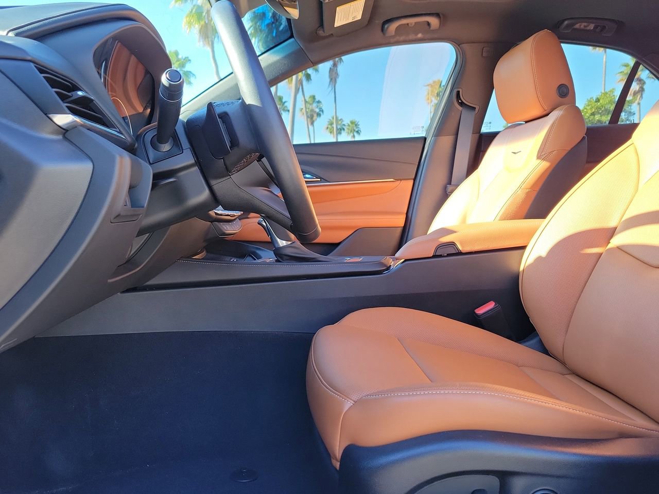 Used 2025 Cadillac CT4 Premium Luxury image 25