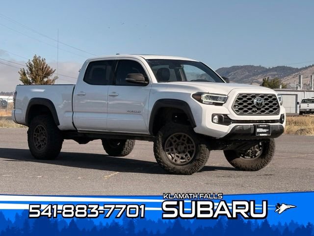 Used 2020 Toyota Tacoma TRD Off-Road w/ TRD Premium Off Road Package AWD/4WD image 1