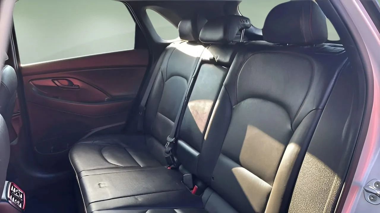 Used 2019 Hyundai Elantra GT N Line image 32