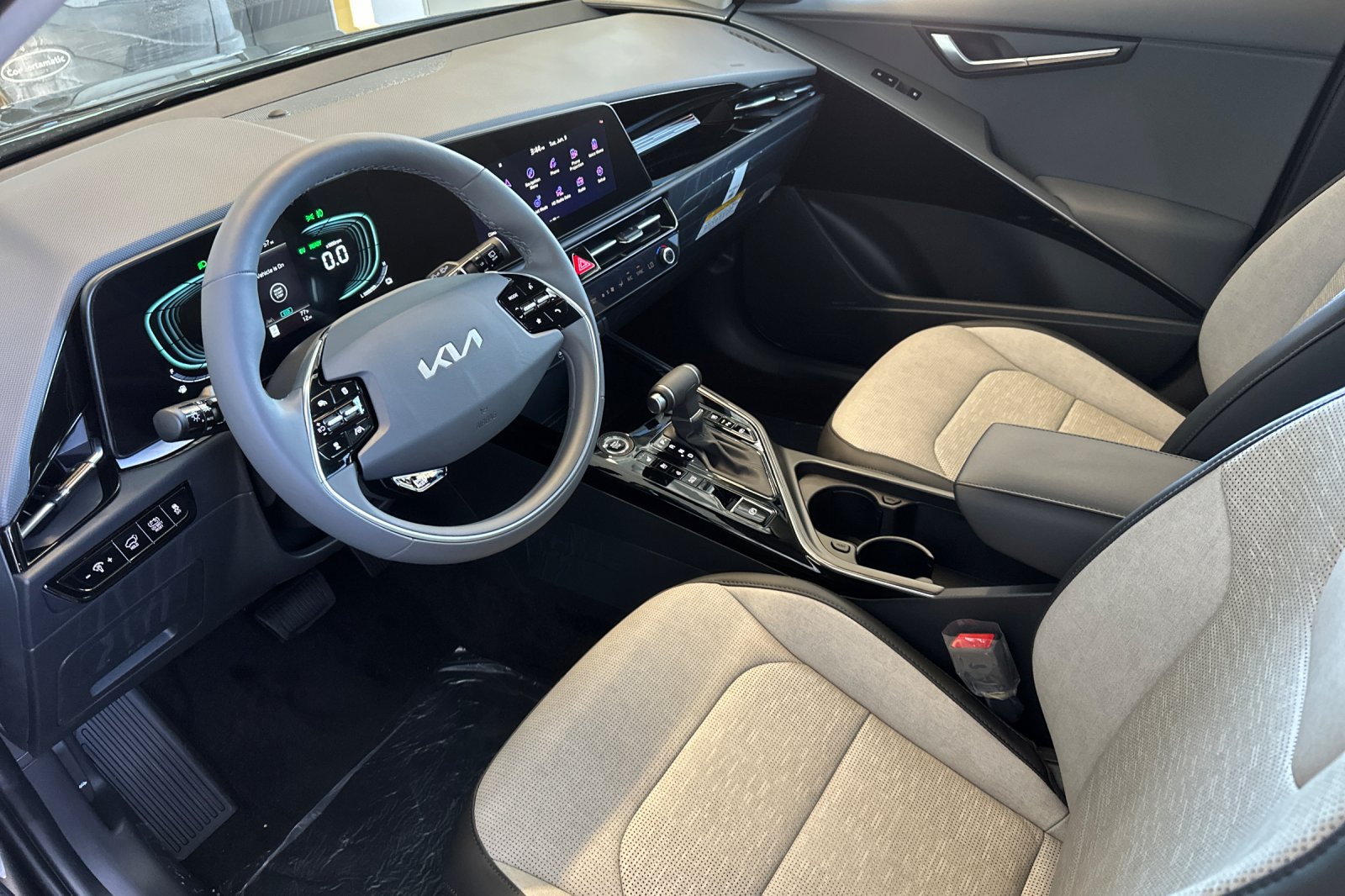 New 2026 Kia Niro FWD image 10