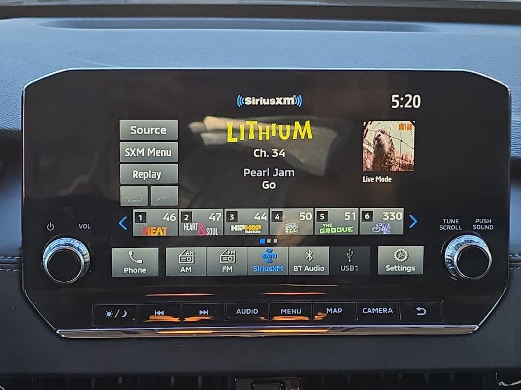 Used 2024 Mitsubishi Outlander SEL AWD/4WD image 17