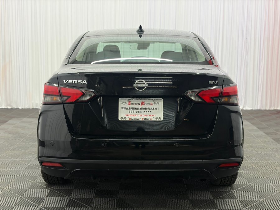 Used 2023 Nissan Versa SV FWD image 7
