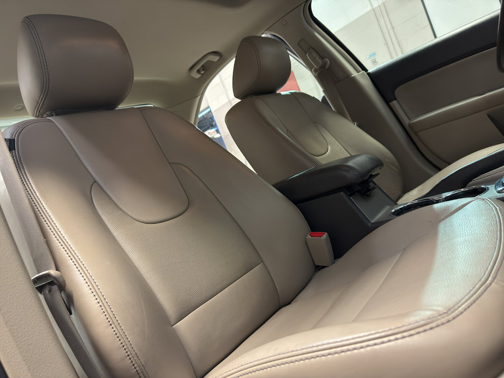 Used 2011 Ford Fusion SEL w/ 302A Rapid Spec Order Code image 22