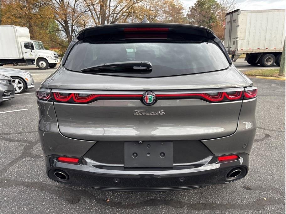 Used 2024 Alfa Romeo Tonale Veloce image 5