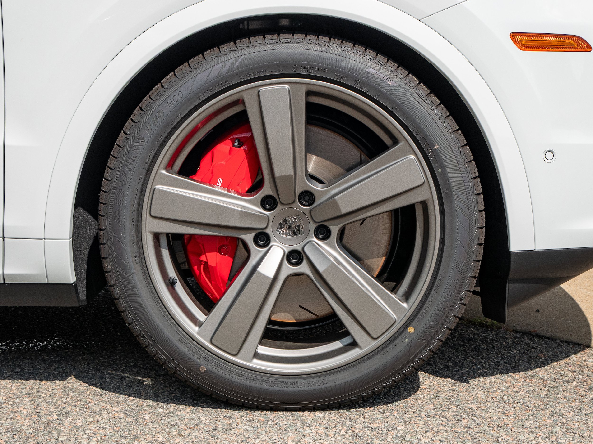 New 2025 Porsche Cayenne Turbo AWD/4WD image 13