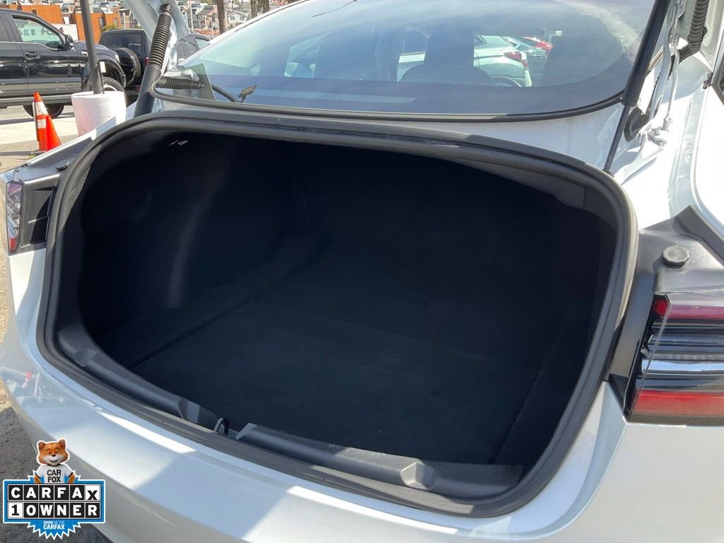 Used 2023 Tesla Model 3 Standard Range image 8