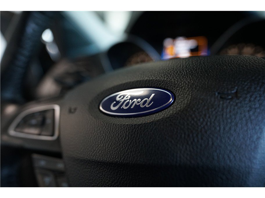 Used 2017 Ford Escape SE w/ Equipment Group 201A image 23