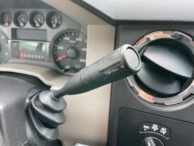 Used 2010 Ford F250 XLT AWD/4WD image 14