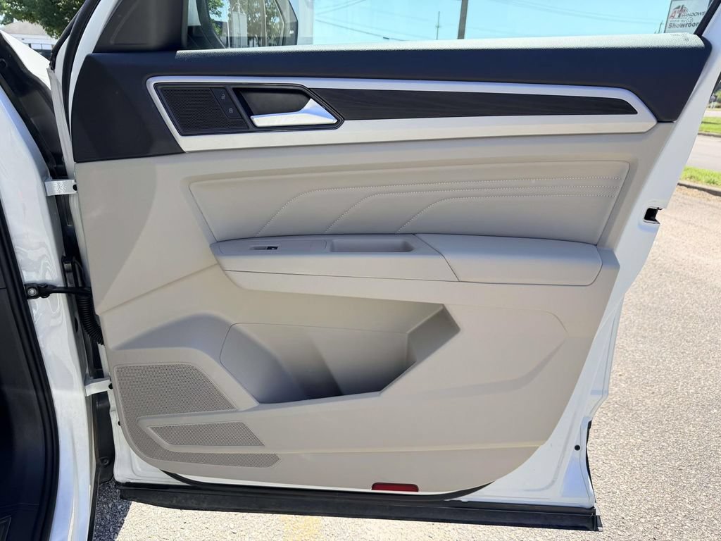 Used 2023 Volkswagen Atlas SE AWD/4WD image 11