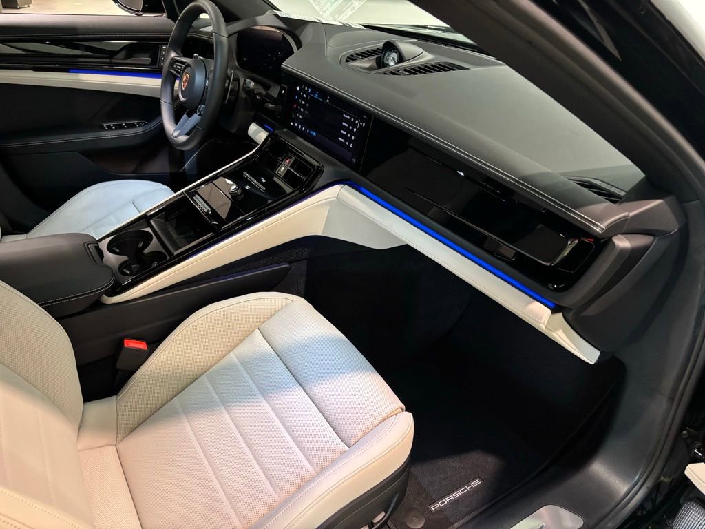 Certified 2026 Porsche Panamera 4 AWD/4WD image 30