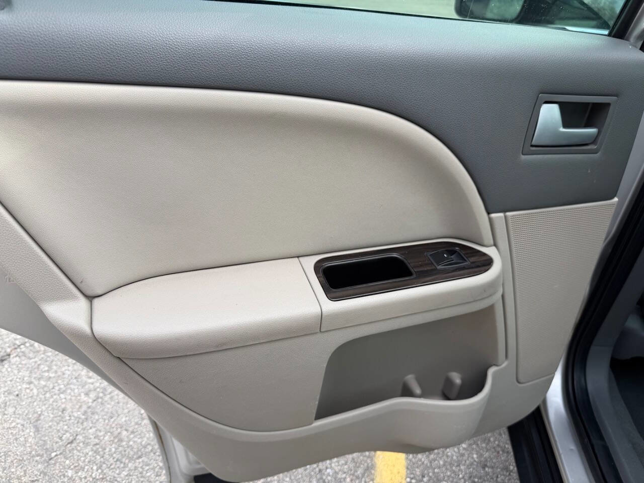 Used 2008 Mercury Sable Premier FWD image 12