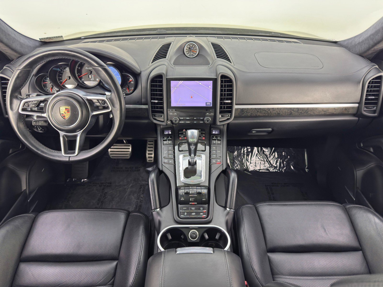 Used 2017 Porsche Cayenne Turbo image 12