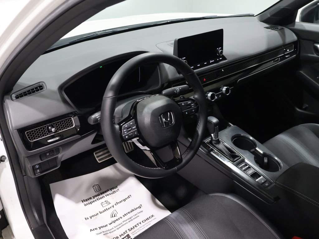 Used 2023 Honda Civic Sport image 16