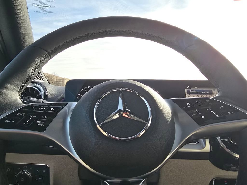 New 2026 Mercedes-Benz GLB 250 4MATIC image 27