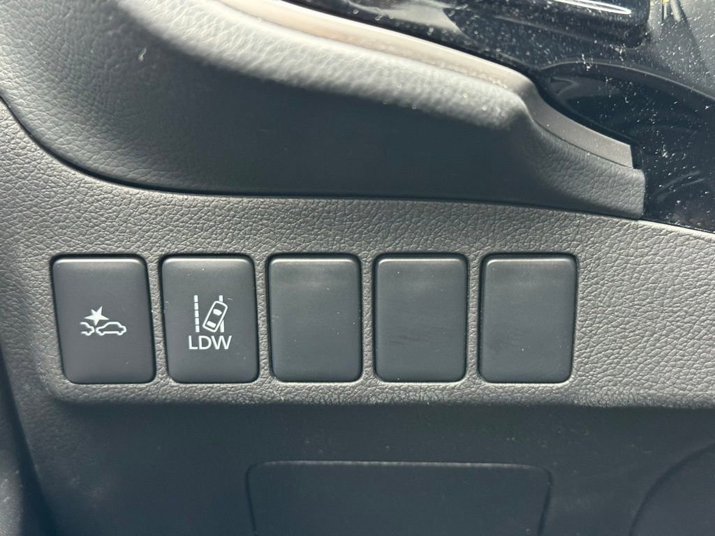 Used 2016 Mitsubishi Outlander ES AWD/4WD image 27