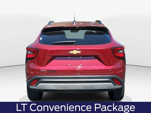 Used 2025 Chevrolet Trax LT w/ LT Convenience Package FWD image 7