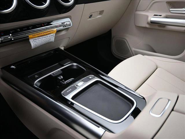 New 2025 Mercedes-Benz GLA 250 4MATIC image 13