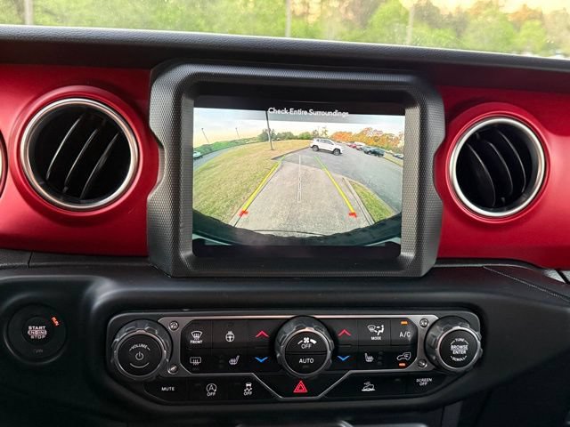 Used 2022 Jeep Wrangler Unlimited Rubicon w/ Cold Weather Group AWD/4WD image 20