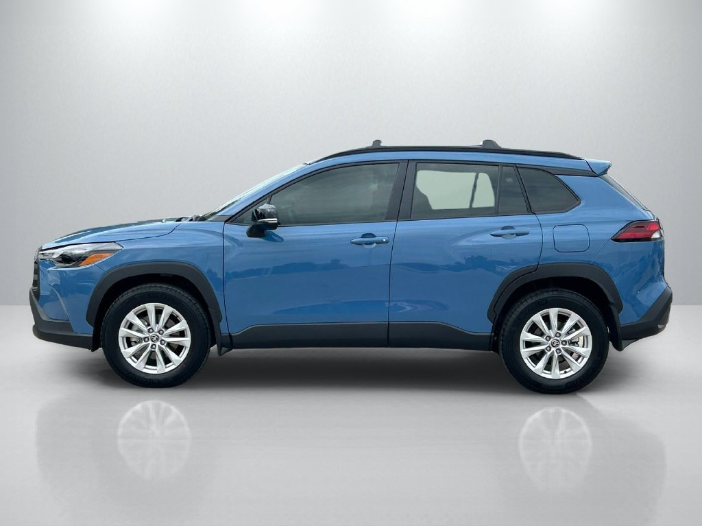 Used 2026 Toyota Corolla Cross LE FWD image 8